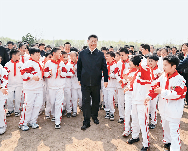 5.2024年4月3日，到北京市通州區(qū)潞城鎮(zhèn)參加首都義務(wù)植樹活動.jpg